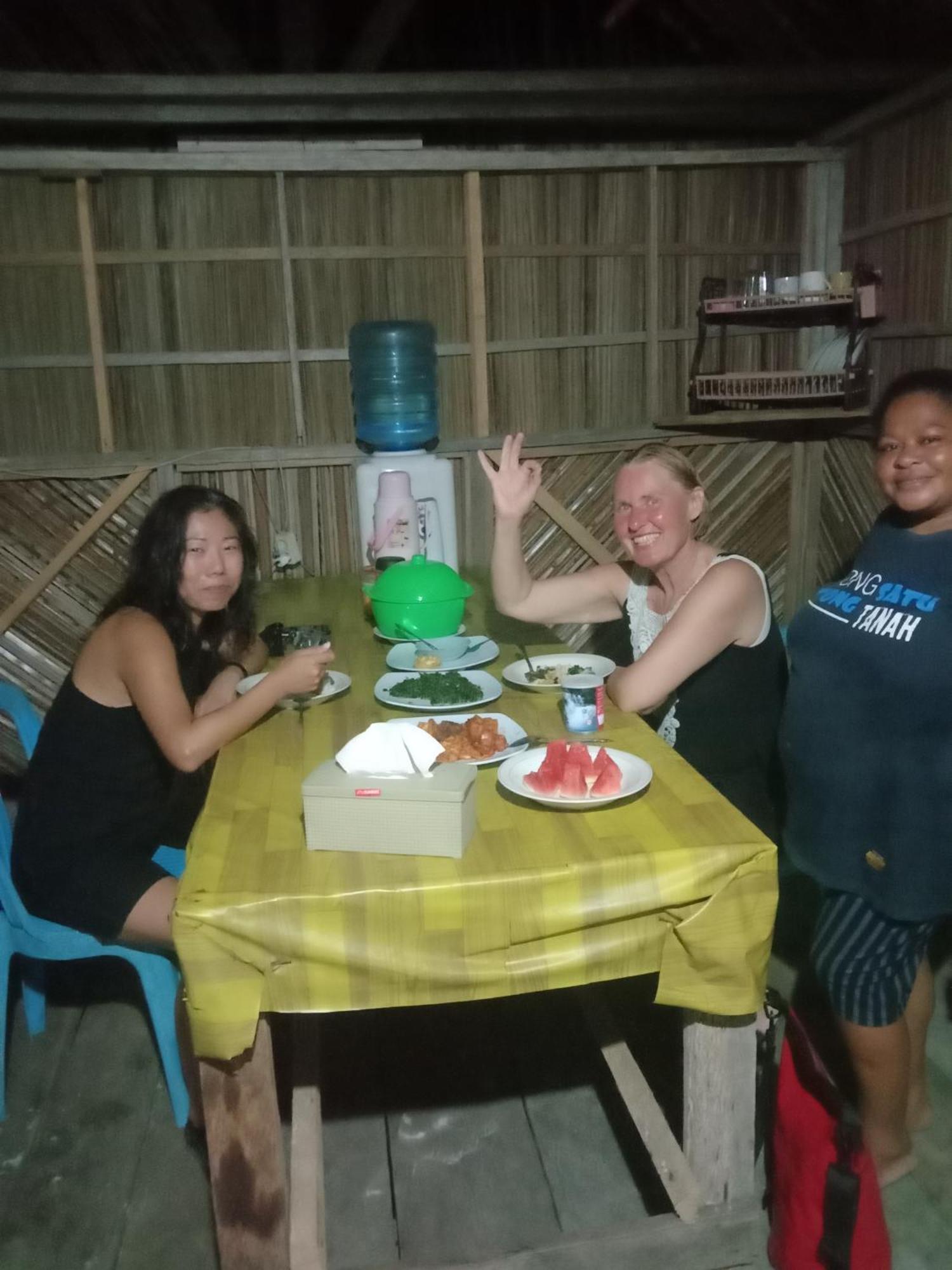 Amfriwen Homestay Yennanas Besir Exteriör bild