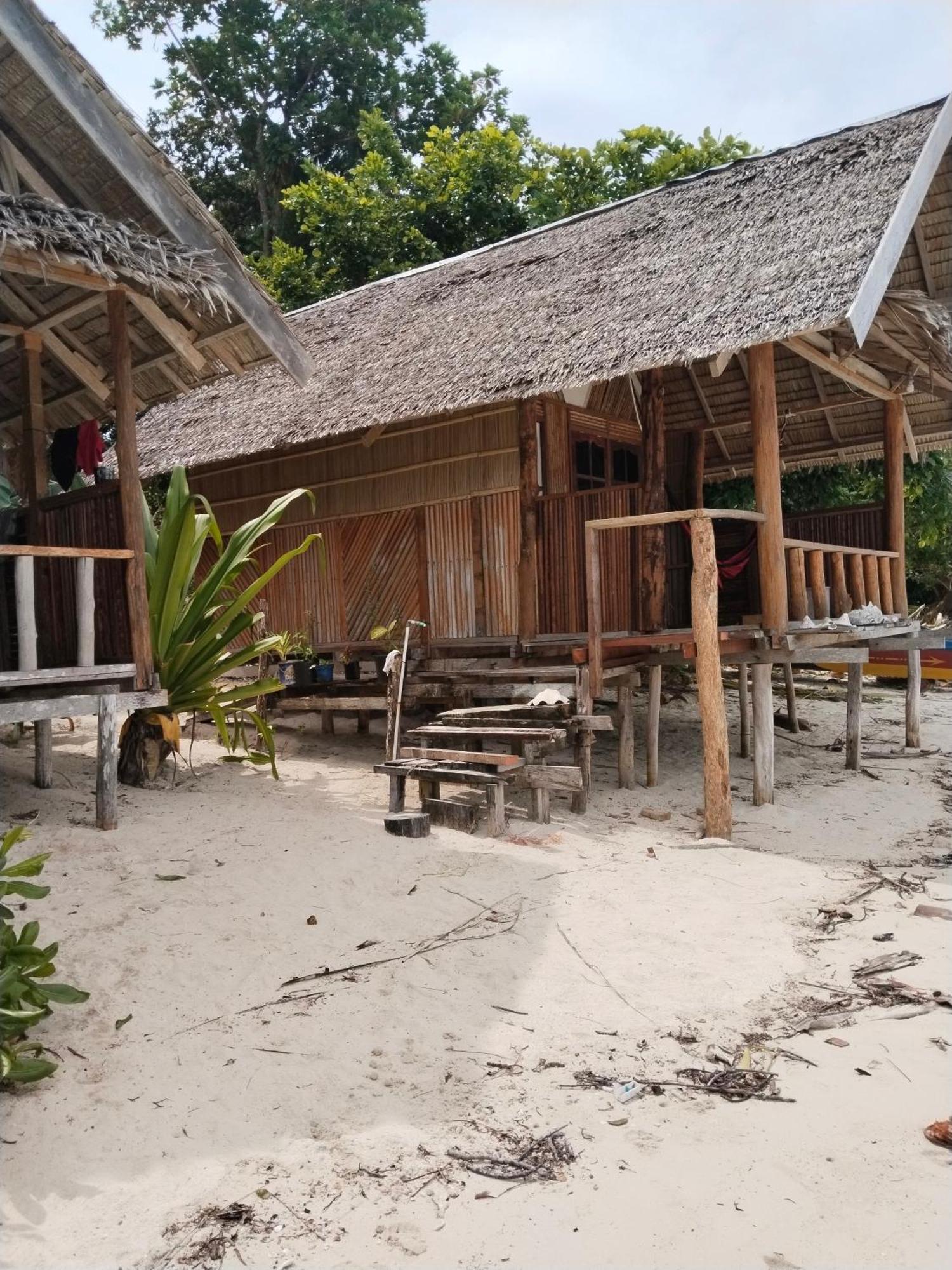 Amfriwen Homestay Yennanas Besir Exteriör bild